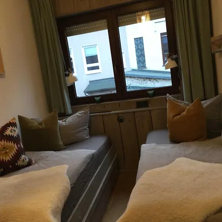 Apartment Haus _ Heike *